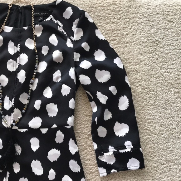 Banana Republic Spotted 3/4 Sleeve Dress - Picture 5 of 7